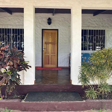 Hcs Bungalows Turtle Bay Rustic Bungalow О-Кап Экстерьер фото